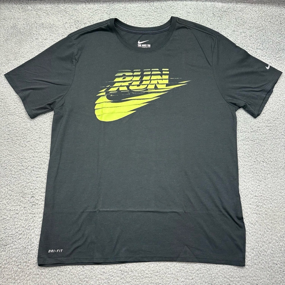 The Nike Tee 884514-010 Nike RUN Black Mens XL Athletic Cut Dri-Fit S/S T-Shirt